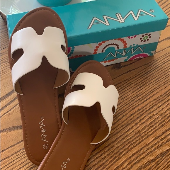 Anna Shoes - 🎉 HP 🎉Brand New Boutique Anna Sandals